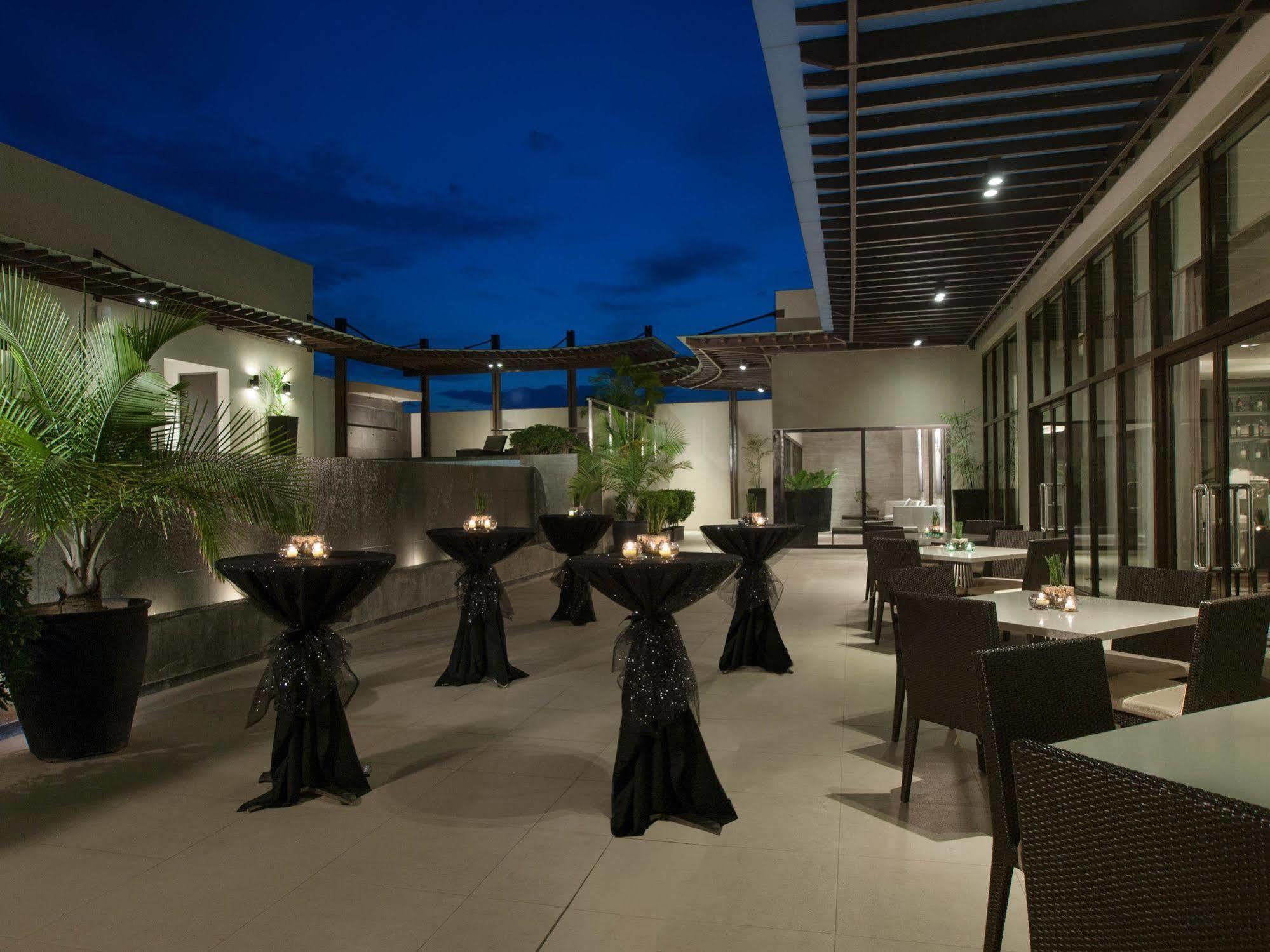 Hotel Seda Centrio Cagayán de Oro Exterior foto